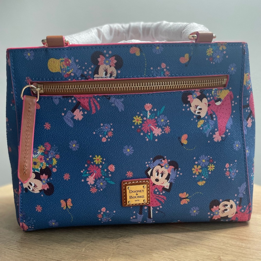NWT -Disney Dooney & Bourke Epcot 2021 Flower Garden Festival Minnie Mouse Purse
